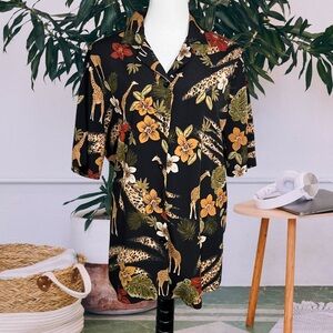 🦒Vintage🦒 Safari Floral Button Up Shirt